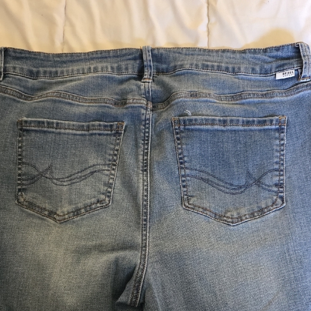 Rebel Wilson Angels "The Dazzler" Ankle Cropped Jeans with Frayed Hem Size 16W - Picture 8 of 10